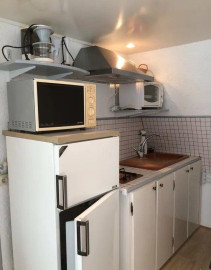 
                                                                                        Location
                                                                                         Beau 2P meublé 35m² refait à neuf