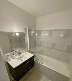 
                                                                                        Location
                                                                                         Beau 2P meublé 37m² à Crimée