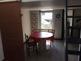 
                                                                                        Location
                                                                                         Beau 2P meublé 38m² à Rennes