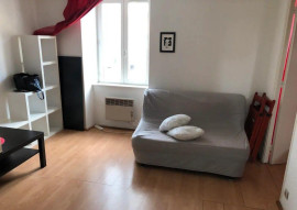 
                                                                                        Location
                                                                                         Beau 2P meublé 38m² exposé plein sud vue dégagée