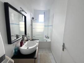 
                                                                                        Location
                                                                                         Beau 2P meublé 39m² à Suresnes