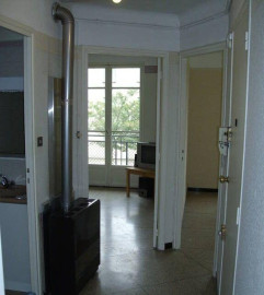 
                                                                                        Location
                                                                                         Beau 2P meublé 39m² avec balcon dans grand parc