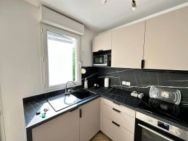 
                                                                                        Location
                                                                                         Beau 2P meublé 39m² refait à neuf et tout confort