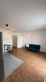 
                                                                                        Location
                                                                                         Beau 2P meublé 40m² avec balcon et parking