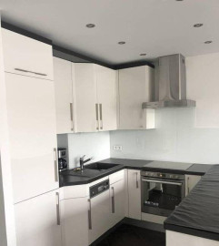 
                                                                                        Location
                                                                                         Beau 2P meublé 40m² belle vue sans vis-à-vis