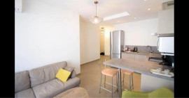 
                                                                                        Location
                                                                                         Beau 2P meublé 41m² au centre ville