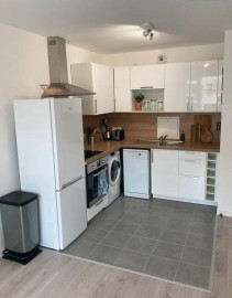 
                                                                                        Location
                                                                                         Beau 2P meublé 41m² avec parking