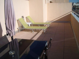 
                                                                                        Location
                                                                                         Beau 2P meublé 41m² avec terrasse refait à neuf