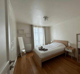 
                                                                                        Location
                                                                                         Beau 2P meublé 43m² lumineux et sans vis-à-vis