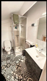 
                                                                                        Location
                                                                                         Beau 2P meublé 44m² face au Parc du centenaire