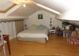 
                                                                                        Location
                                                                                         Beau 2P meublé 45m² Carrez (70m² au sol) en Duplex