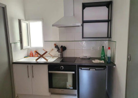 
                                                                                        Location
                                                                                         Beau 2P meublé 45m² en plein cœur de l'Ecusson