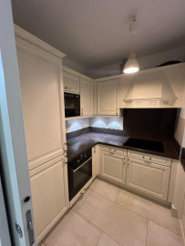 
                                                                                        Location
                                                                                         Beau 2P meublé 46m² avec balcon