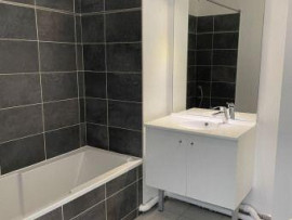 
                                                                                        Location
                                                                                         Beau 2P meublé 47m² avec grande terrasse