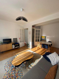 
                                                                                        Location
                                                                                         Beau 2P MEUBLE 48m²