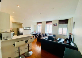 
                                                                                        Location
                                                                                         Beau 2P meublé 49m² entièrement rénové