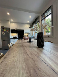 
                                                                                        Location
                                                                                         Beau 2P meublé 49m² refait à neuf