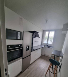 
                                                                                        Location
                                                                                         Beau 2P meublé 50m² avec jardin privatif