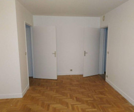 
                                                                                        Location
                                                                                         Beau 2P meublé 50m² avec parking