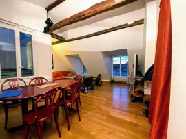 
                                                                                        Location
                                                                                         Beau 2P meublé 51m²