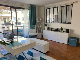 
                                                                                        Location
                                                                                         Beau 2P meublé 51m² avec terrasse