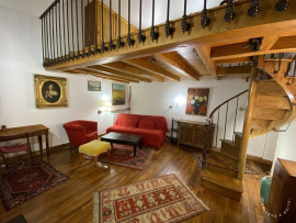 
                                                                                        Location
                                                                                         Beau 2P meublé 53 m²  avec patio