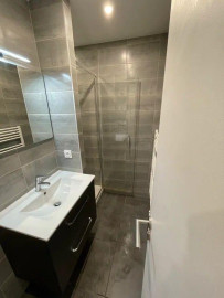 
                                                                                        Location
                                                                                         Beau 2P meublé 53m²