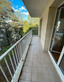 
                                                                                        Location
                                                                                         Beau 2P meublé 54m² dans résidence arborée