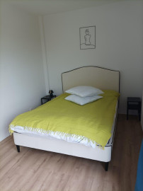 
                                                                                        Location
                                                                                         Beau 2P meublé 55m² avec balcon