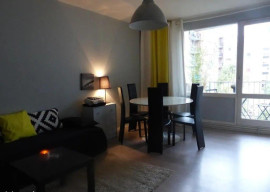
                                                                                        Location
                                                                                         Beau 2P meublé 55m² rue des gantois à la Madeleine