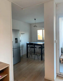 
                                                                                        Location
                                                                                         Beau 2P meublé 58m² au calme