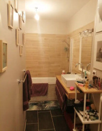 
                                                                                        Location
                                                                                         Beau 2P meublé 58m²  très calme quartier des prés