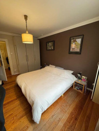 
                                                                                        Location
                                                                                         Beau 2P meublé 64m2 refait à neuf