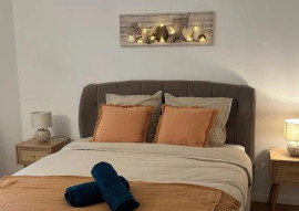
                                                                                        Location
                                                                                         Beau 2P meublé à neuf 58m² lumineux et confortable