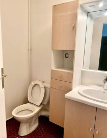 
                                                                                        Location
                                                                                         Beau 2P meublé et rénové 46m² proche gare