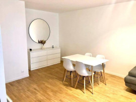 
                                                                                        Location
                                                                                         Beau 2P meublé refait à neuf 49 m² + terrasse 7m²
