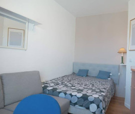 
                                                                                        Location
                                                                                         Beau 2P meublé refait à neuf