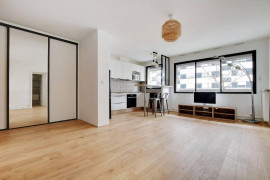 
                                                                                        Location
                                                                                         Beau 2P meublé refait à neuf Convention