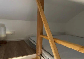 
                                                                                        Location
                                                                                         Beau 2P meublé rénové 25m² carrez (38m² au sol)