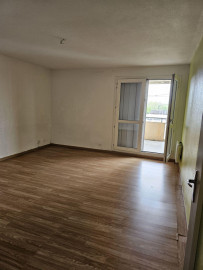 
                                                                                        Location
                                                                                         Beau 3 pièces 64 m² avec terrasse