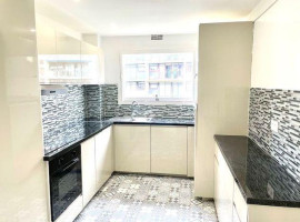 
                                                                                        Location
                                                                                         Beau 3 pièces à louer