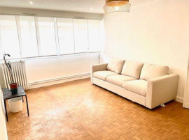 
                                                                                        Location
                                                                                         Beau 3 pièces à louer