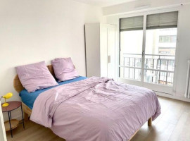 
                                                                                        Location
                                                                                         Beau 3 pièces à louer