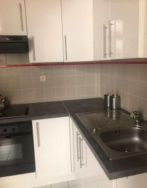 
                                                                                        Location
                                                                                         Beau 3 pièces de 83m3 - 3 chambres