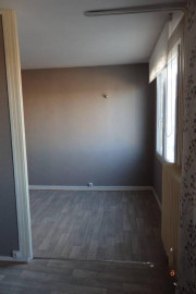 
                                                                                        Location
                                                                                         Beau 3P 49m² refait à neuf