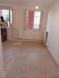 
                                                                                        Location
                                                                                         Beau 3P 53m² propre spacieux éclairé