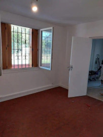 
                                                                                        Location
                                                                                         Beau 3P 53m² propre spacieux éclairé