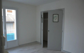 
                                                                                        Location
                                                                                         Beau 3P 55m² dans résidence très calme