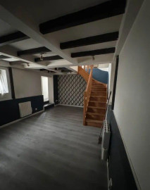 
                                                                                        Location
                                                                                         Beau 3P 55m² propre et au calme