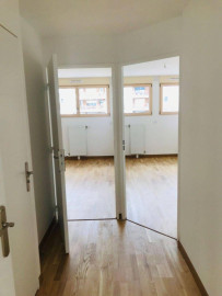
                                                                                        Location
                                                                                         Beau 3P 61m² lumineux non meublé